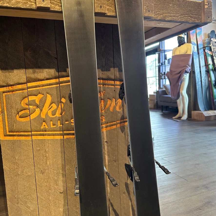 2025 BLIZZARD BLACK PEARL 88 (146cm) + MARKER SQUIRE TCX DEMO BINDINGS - USED - Image 5