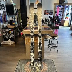 2025 LINE CHRONIC 101 (186cm) +MARKER GRIFFON 13 DEMO BINDINGS - USED