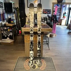 2025 LINE CHRONIC 101 (179cm) +MARKER GRIFFON 13 DEMO BINDINGS - USED