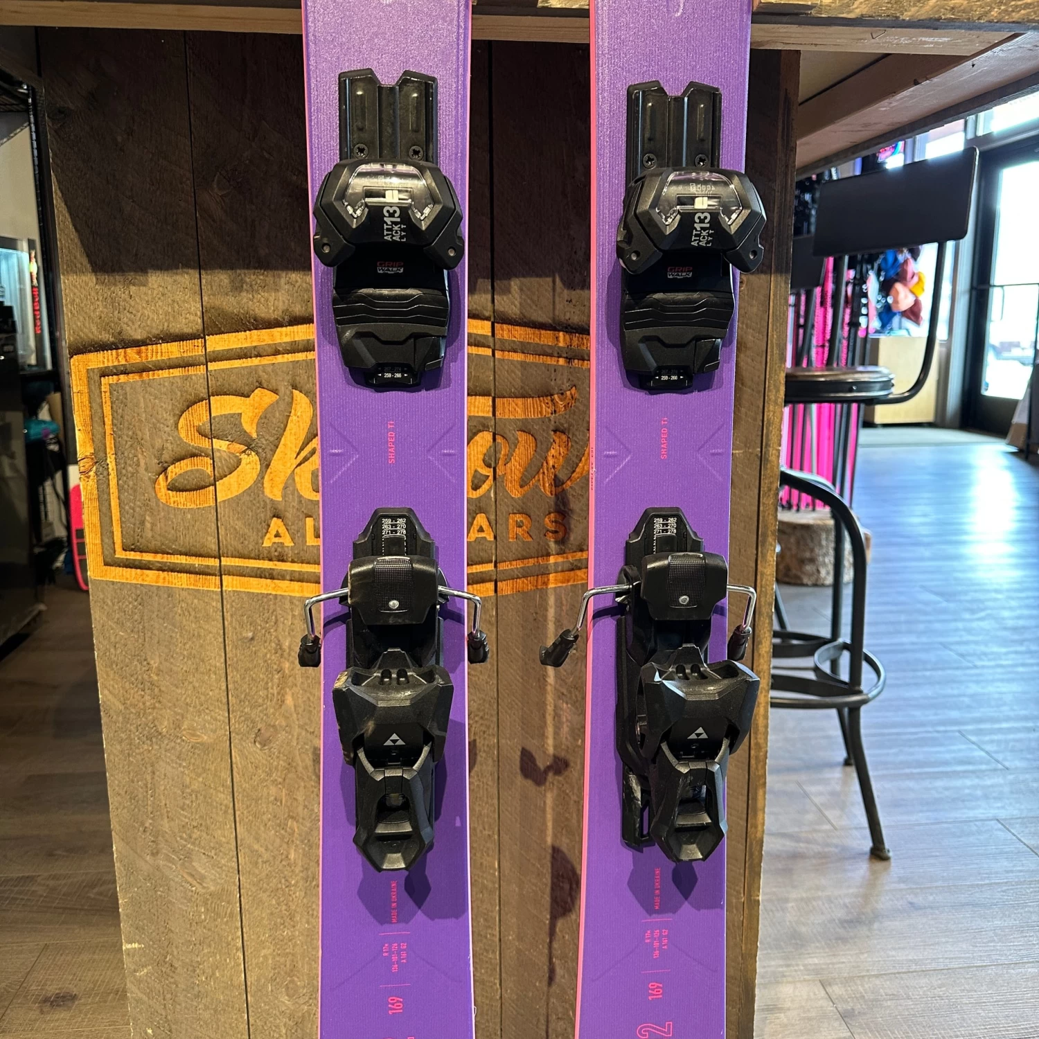 2025 FISCHER RANGER 102 (169cm) + ATTACK 13 DEMO BINDINGS - USED - Image 3